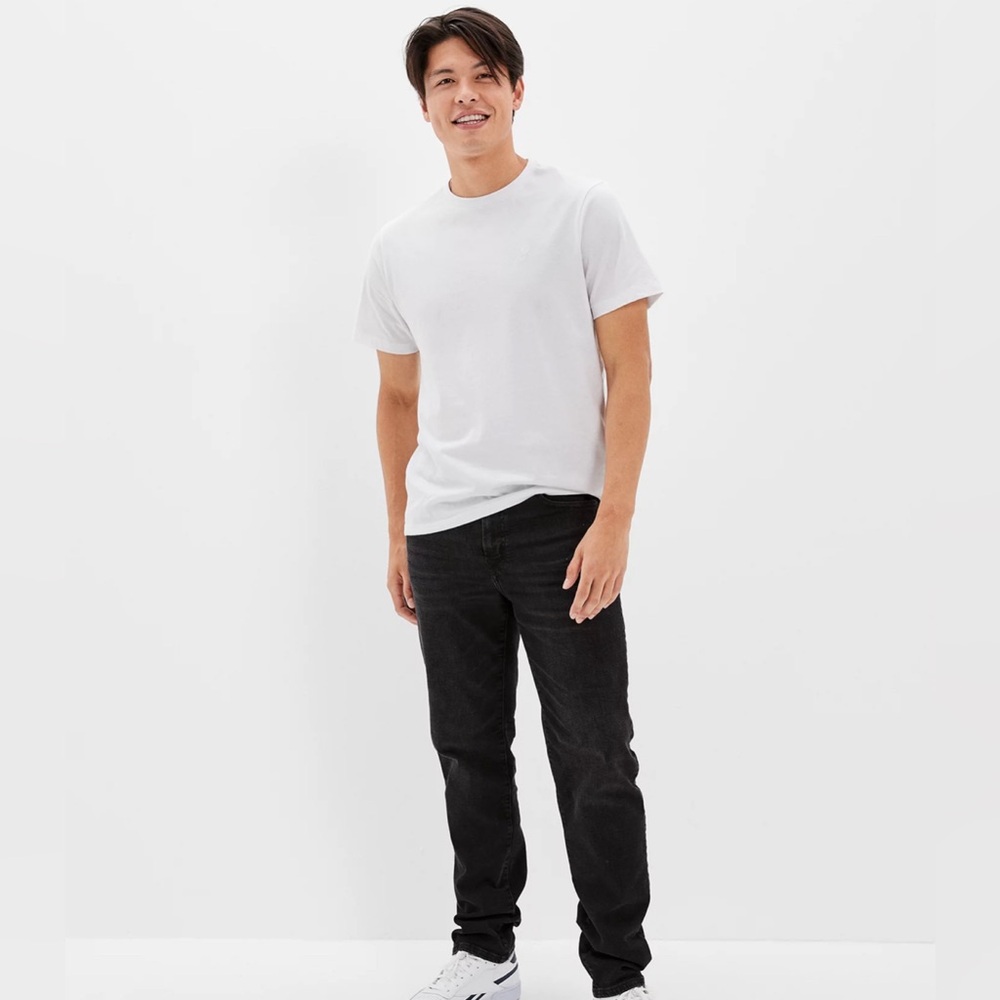 AE AirFlex+ Athletic Straight Slim Jean